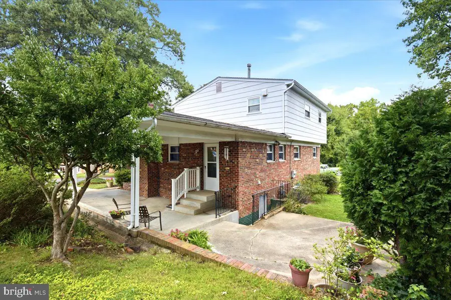7021 Saint Annes Ave, Lanham, MD 20706 - #3