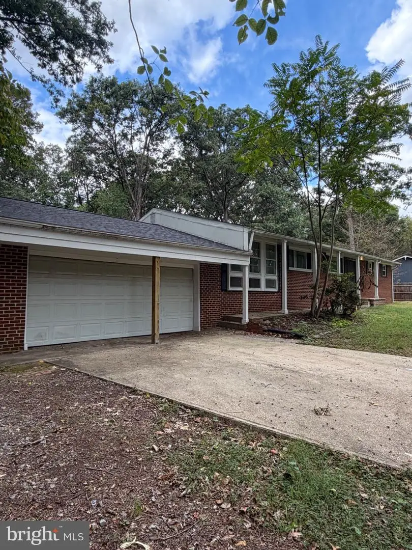8603 Dangerfield Rd, Clinton, MD 20735 - #2