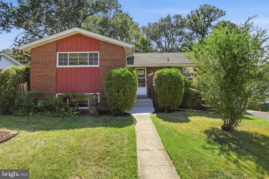 6817 Calverton Dr, Hyattsville, MD 20782 - #2