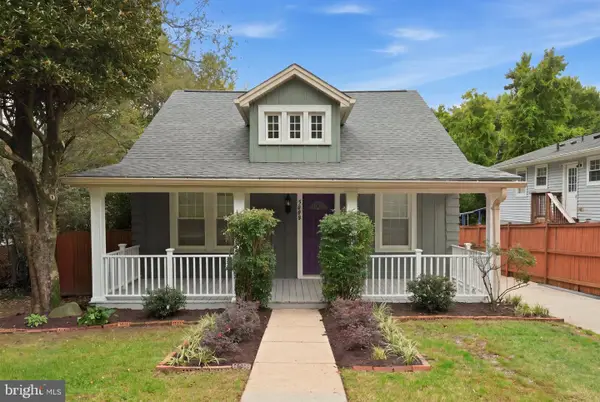 5008 40th Pl, HYATTSVILLE, MD 20781