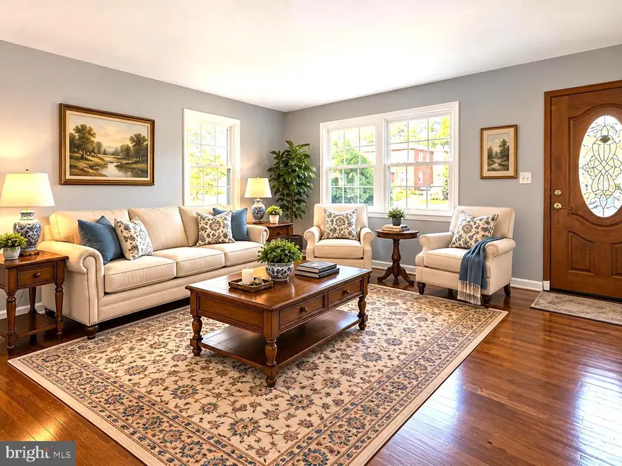 5001 Glassmanor Dr, Oxon Hill, MD 20745 - #2