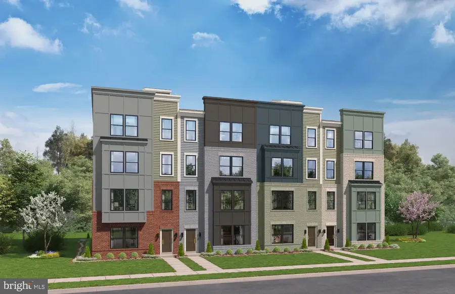 6700 Penrose Ln, Hyattsville, MD 20782 - #3