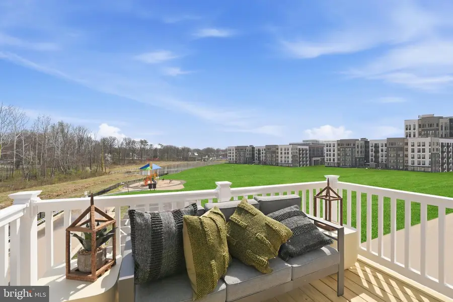 6726 Penrose Ln, Hyattsville, MD 20782 - #2