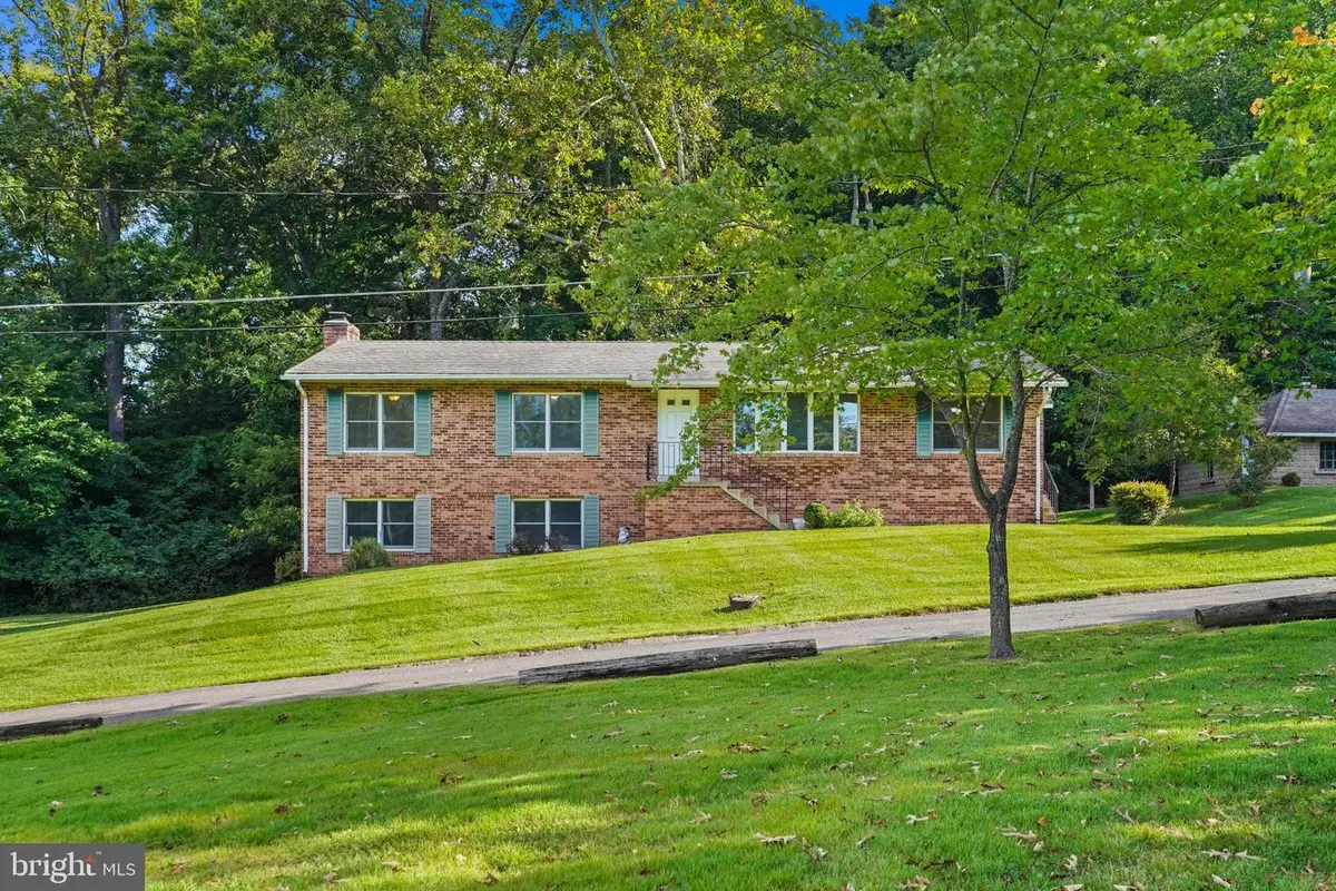 933 Palmer Rd, Fort Washington, MD 20744 - #1