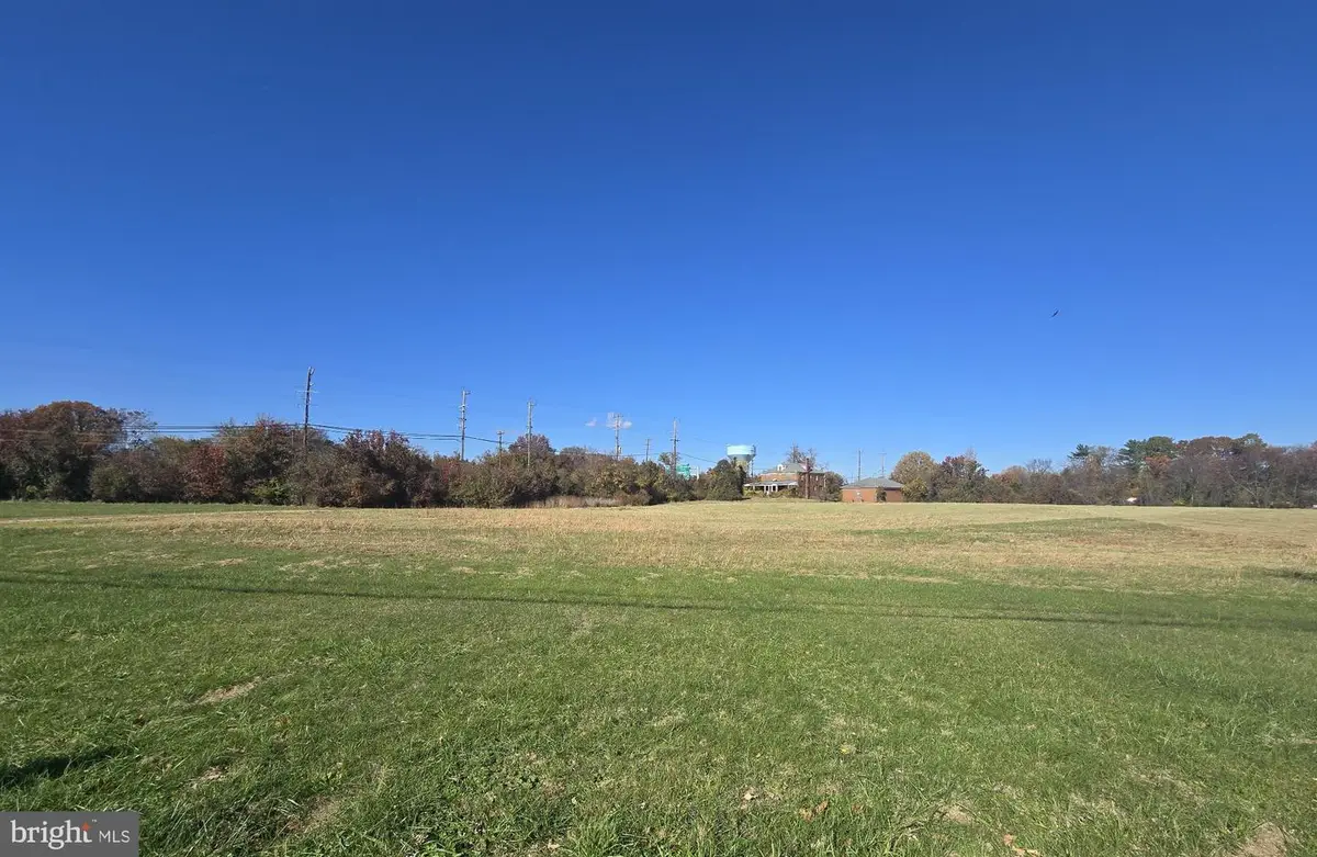 2112 Brinkley Rd, Fort Washington, MD 20744 - #1