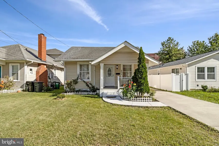 4313 40th Pl, Brentwood, MD 20722 - #2