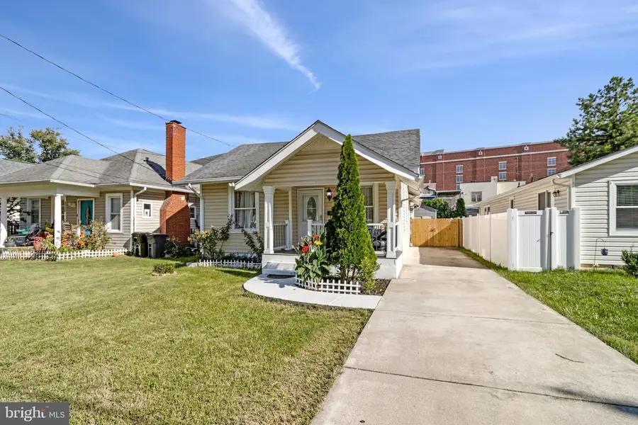 4313 40th Pl, Brentwood, MD 20722 - #3