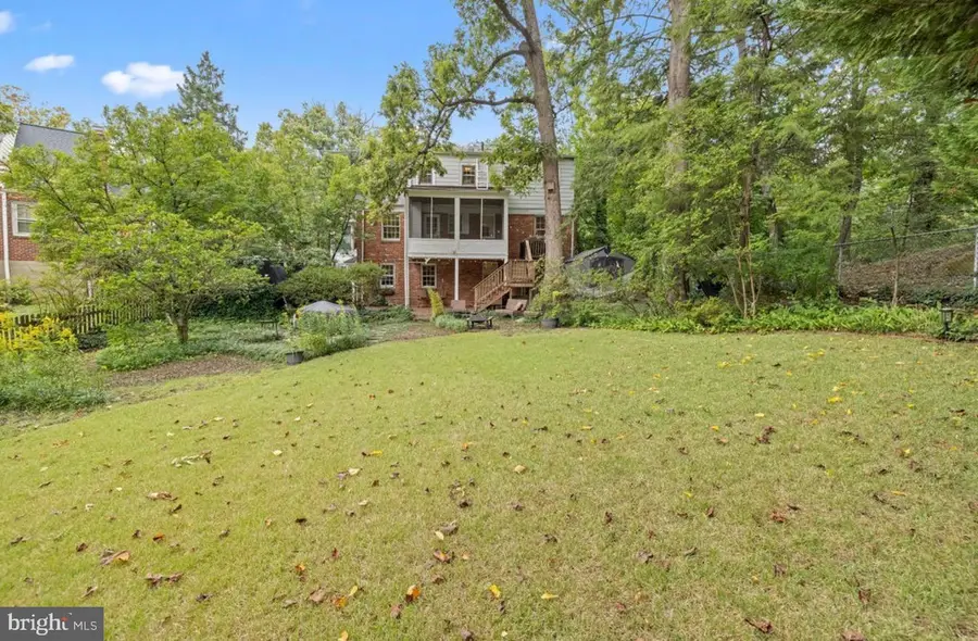 6715 Queens Chapel Rd, University Park, MD 20782 - #2