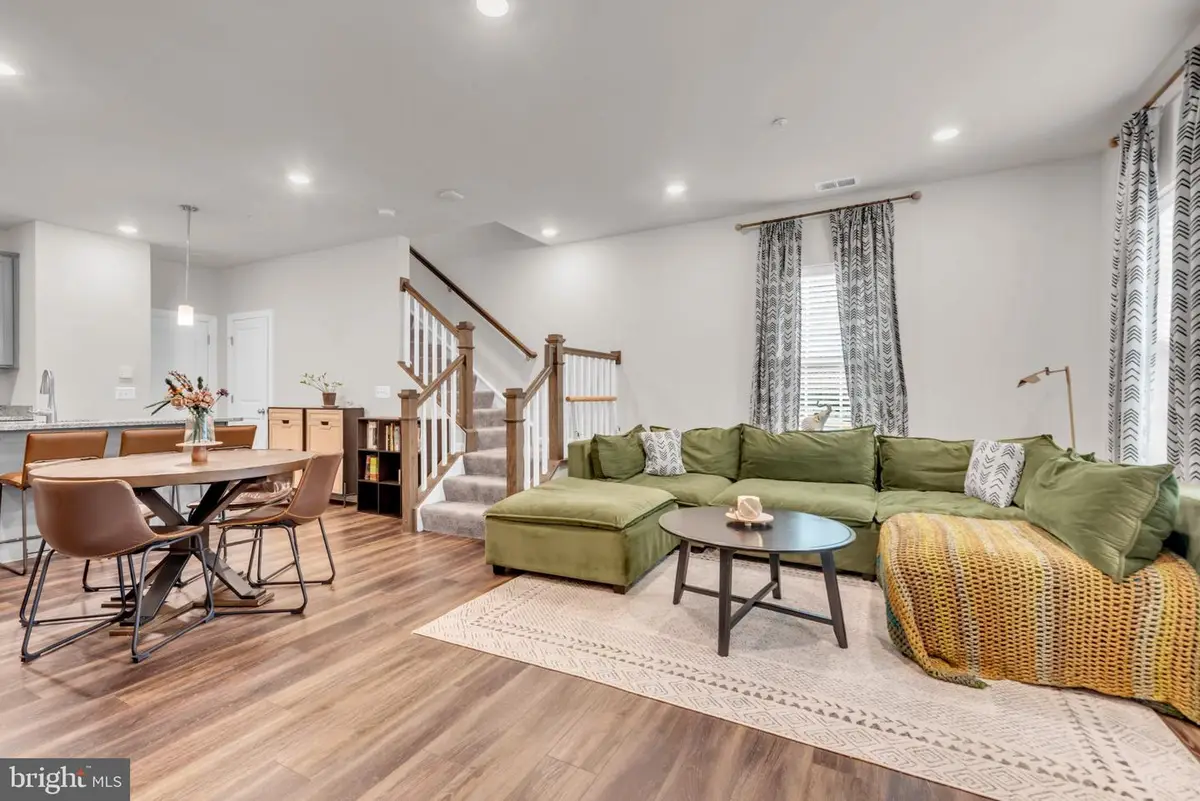 5640 Lanteen St, Lanham, MD 20706 - #1