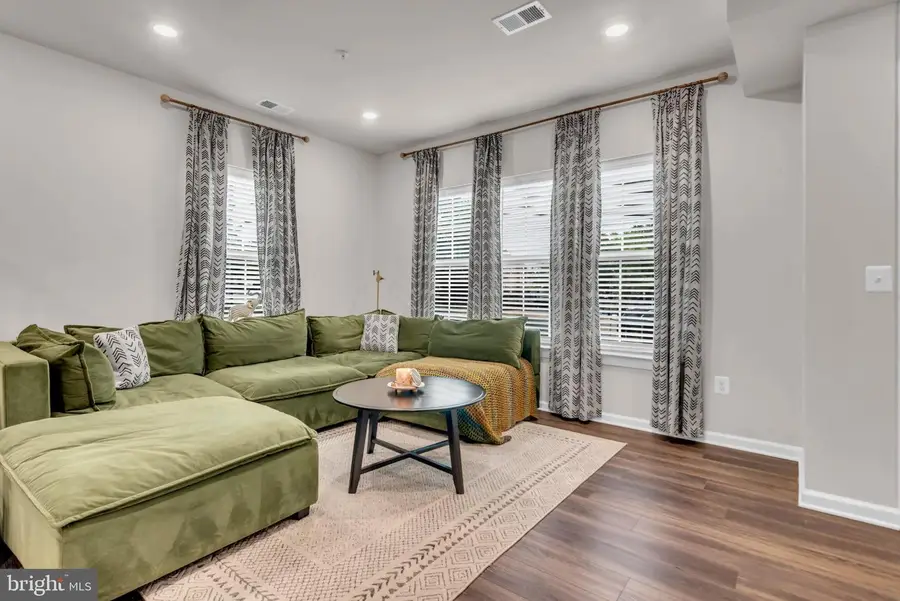 5640 Lanteen St, Lanham, MD 20706 - #3