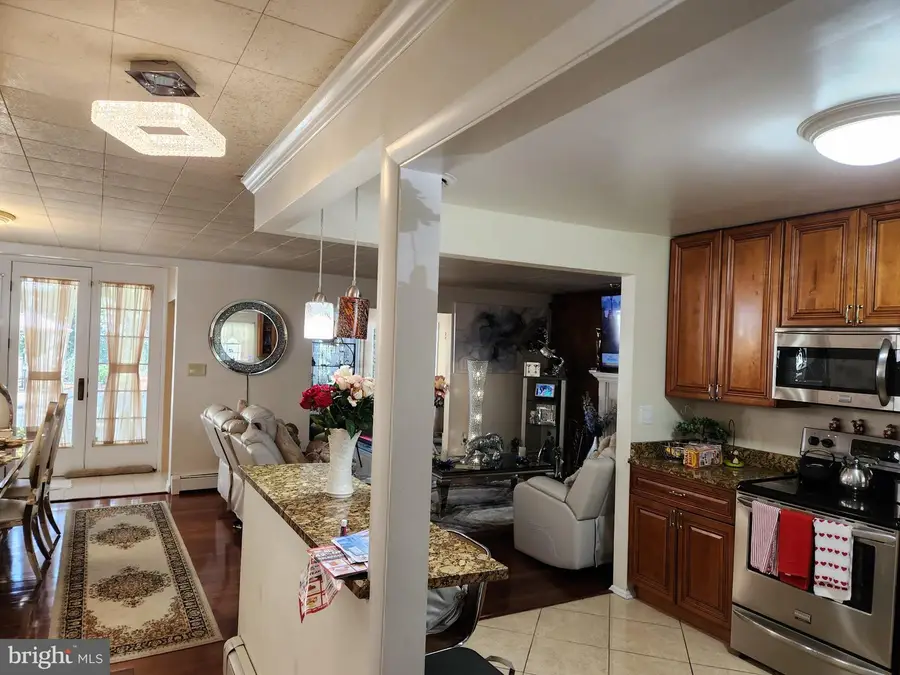 12024 Augusta Dr, Glenn Dale, MD 20769 - #2