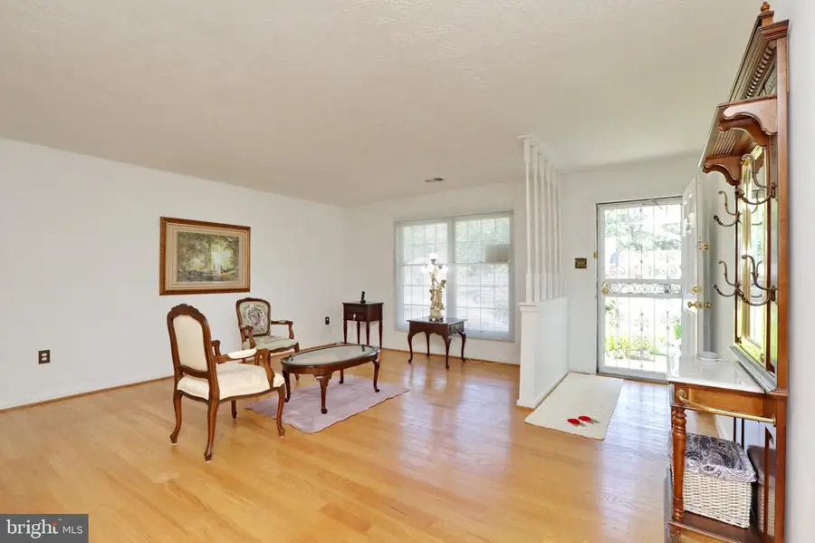 10811 Hollaway Dr, Upper Marlboro, MD 20772 - #3