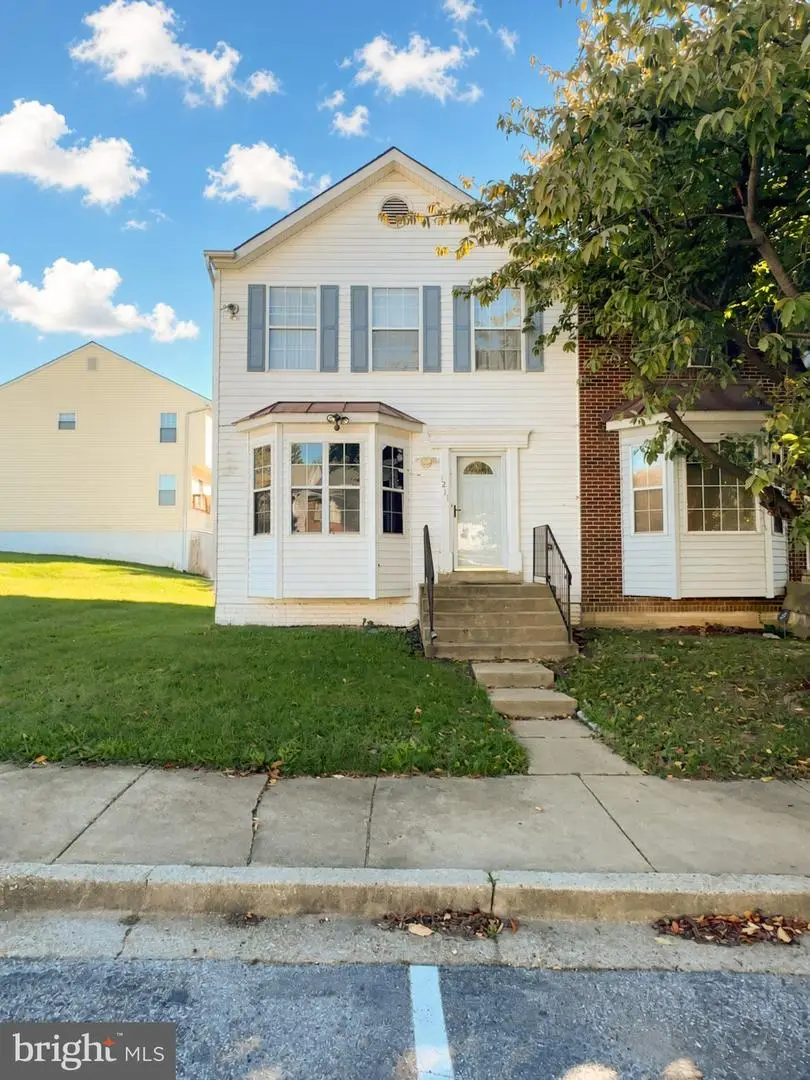 1211 Dillon Ct, Capitol Heights, MD 20743 - #2