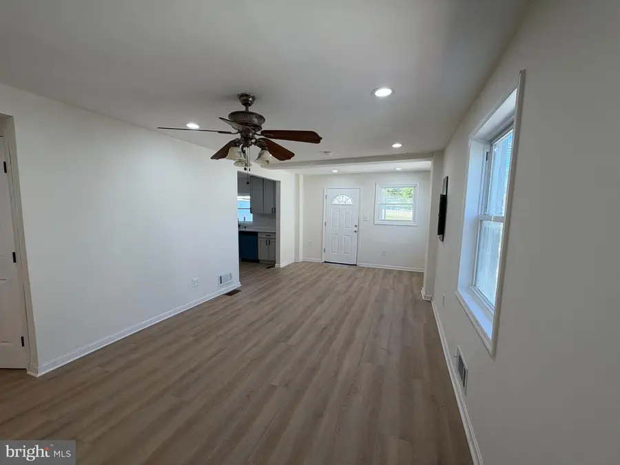 1116 Larchmont Ave, Capitol Heights, MD 20743 - #2