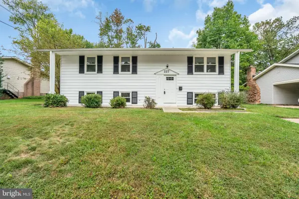227 Lastner Ln, GREENBELT, MD 20770