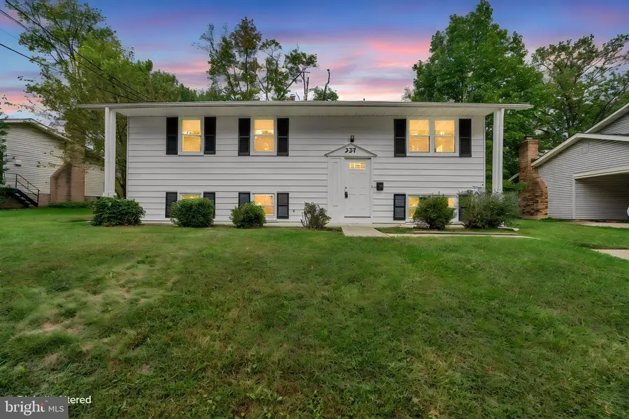 227 Lastner Ln, Greenbelt, MD 20770 - #3