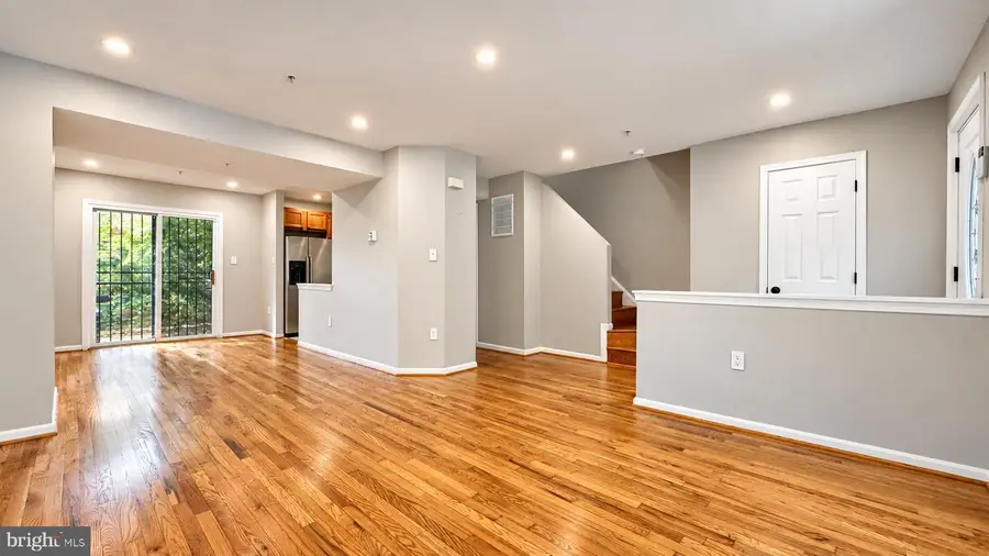 3329 E Glenreed Ct, Lanham, MD 20706 - #3
