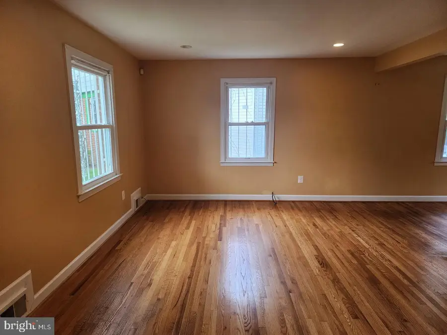 4541 Akron St, Temple Hills, MD 20748 - #3