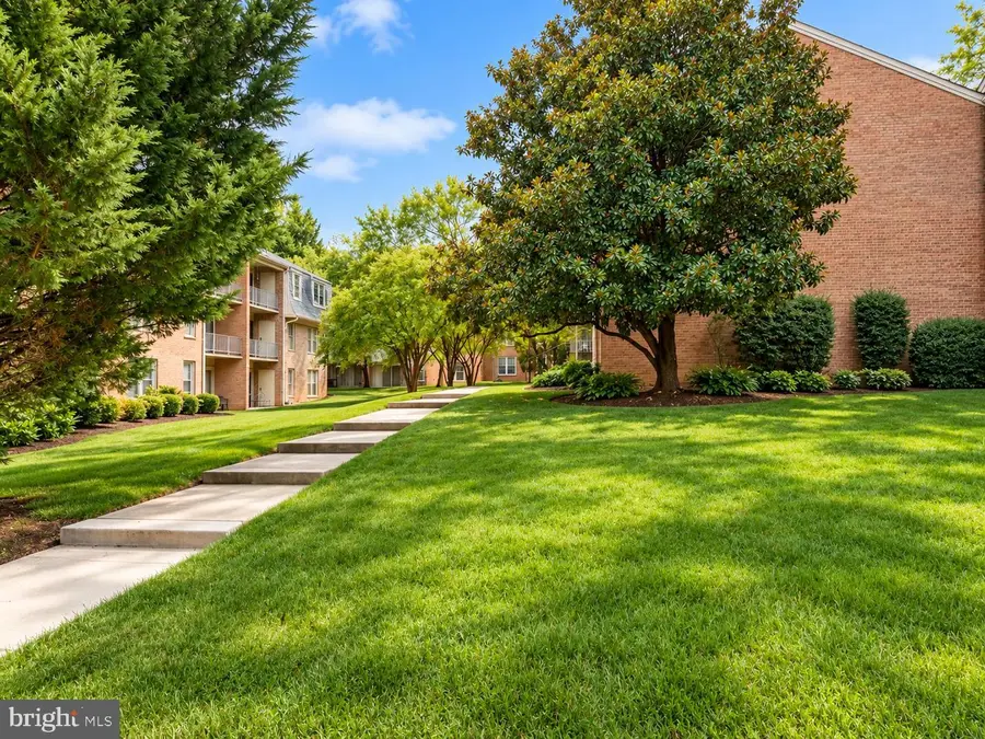 6026 Westchester Park Dr #6026 301, College Park, MD 20740 - #3