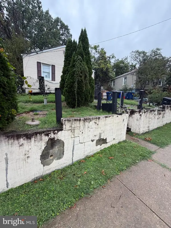 1310 Chapel Oaks Dr, CAPITOL HEIGHTS, MD 20743