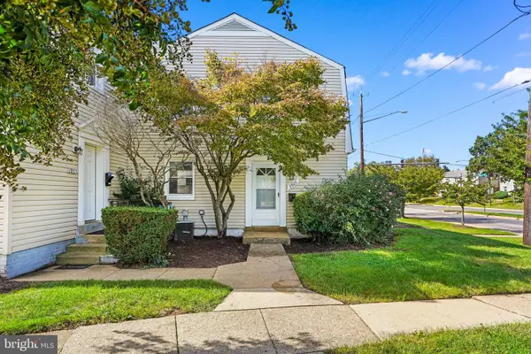 2805 Iverson St #121, TEMPLE HILLS, MD 20748