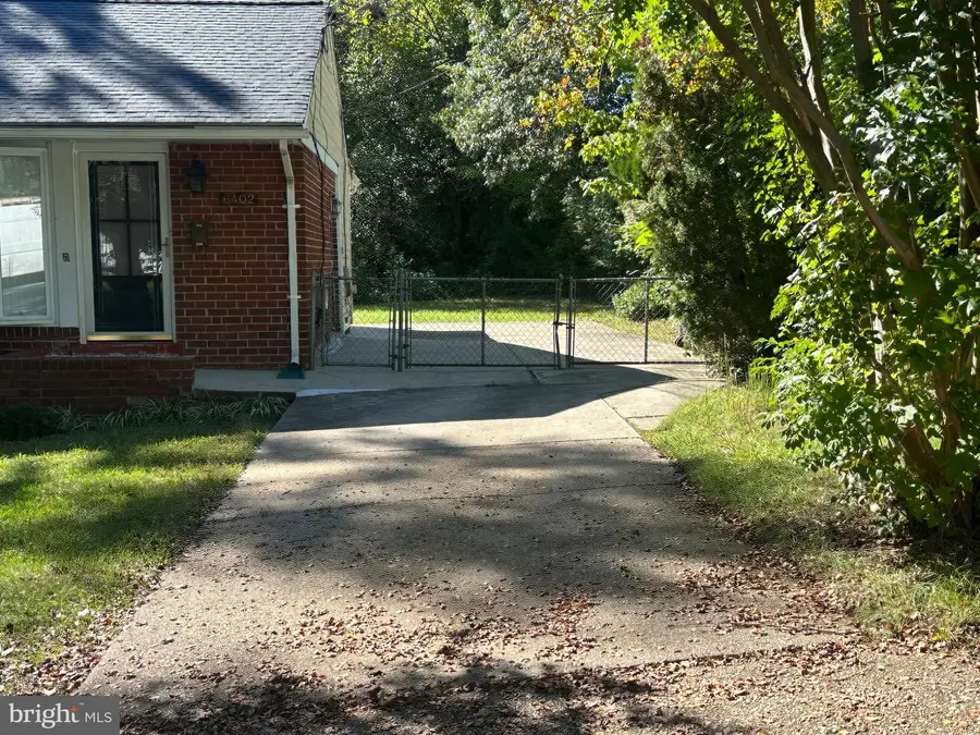 6402 Lamont Dr, Hyattsville, MD 20784 - #3