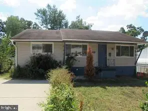 7935 Fiske Ave, Lanham, MD 20706 - #1