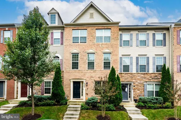9505 Smithview Pl, LANHAM, MD 20706