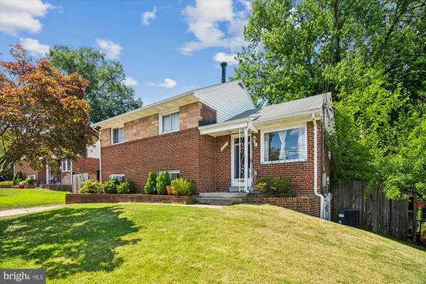 6412 Rolling Ridge Dr, CAPITOL HEIGHTS, MD 20743