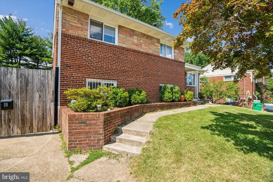 6412 Rolling Ridge Dr, Capitol Heights, MD 20743 - #2