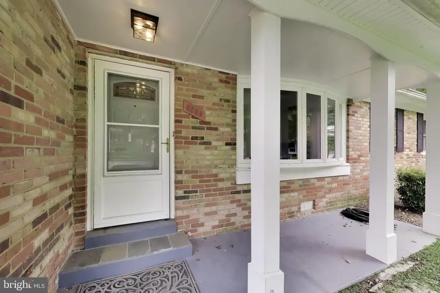 6205 Edward Dr, Clinton, MD 20735 - #2