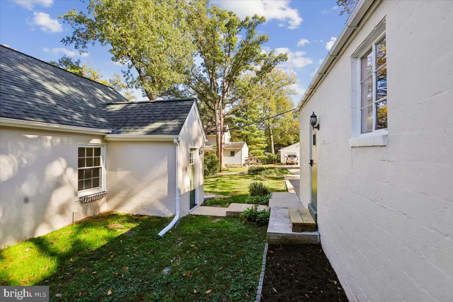 5013 Hollywood Rd, College Park, MD 20740 - #2