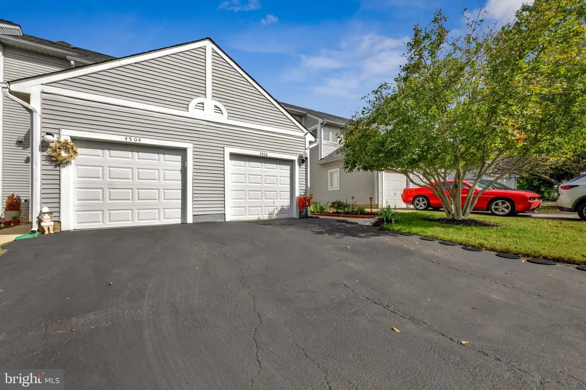 4506 Four Seasons Pl, Oxon Hill, MD 20745 - #1