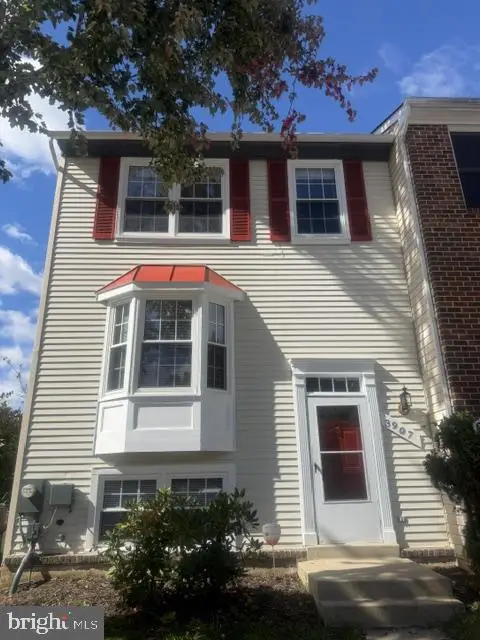 3907 Emblem Cor, BOWIE, MD 20716