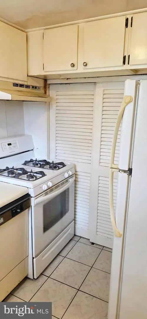 2552 Iverson St, Temple Hills, MD 20748 - #2