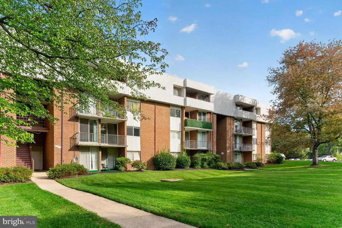 10251 Prince Pl #32-106, Upper Marlboro, MD 20774 - #1