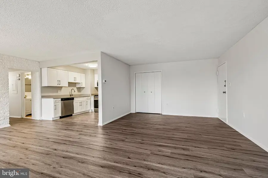 1828 Metzerott Rd #201, Adelphi, MD 20783 - #3