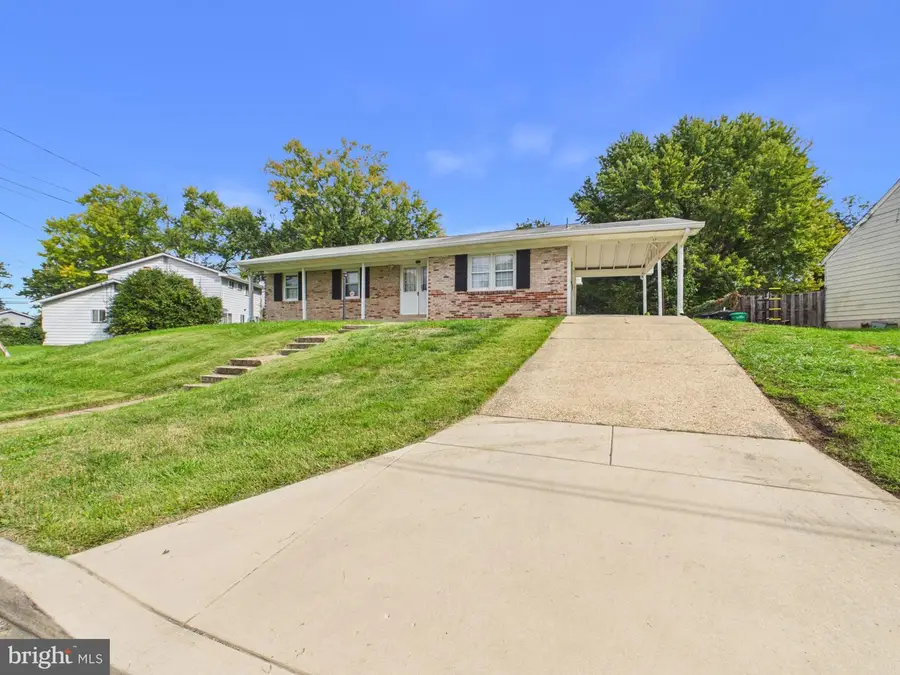 7502 Grange Hall Dr, Fort Washington, MD 20744 - #2
