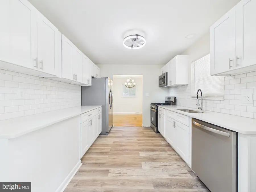 7502 Grange Hall Dr, Fort Washington, MD 20744 - #3