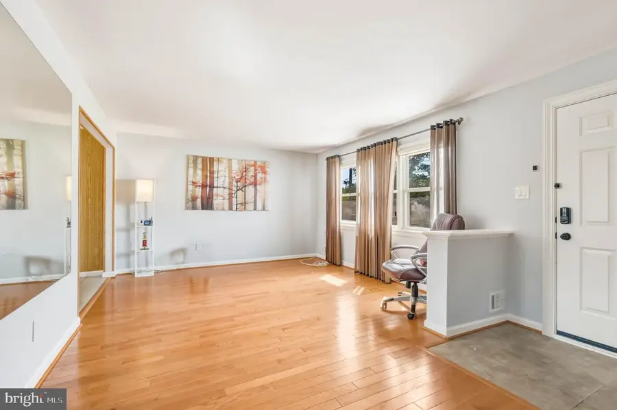 2512 Avalon Pl, Hyattsville, MD 20783 - #2