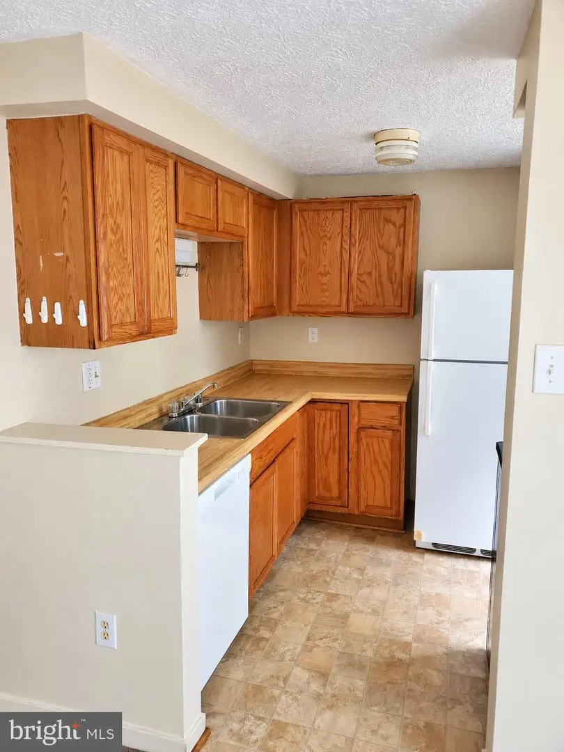 332 Shady Glen Dr, Capitol Heights, MD 20743 - #3