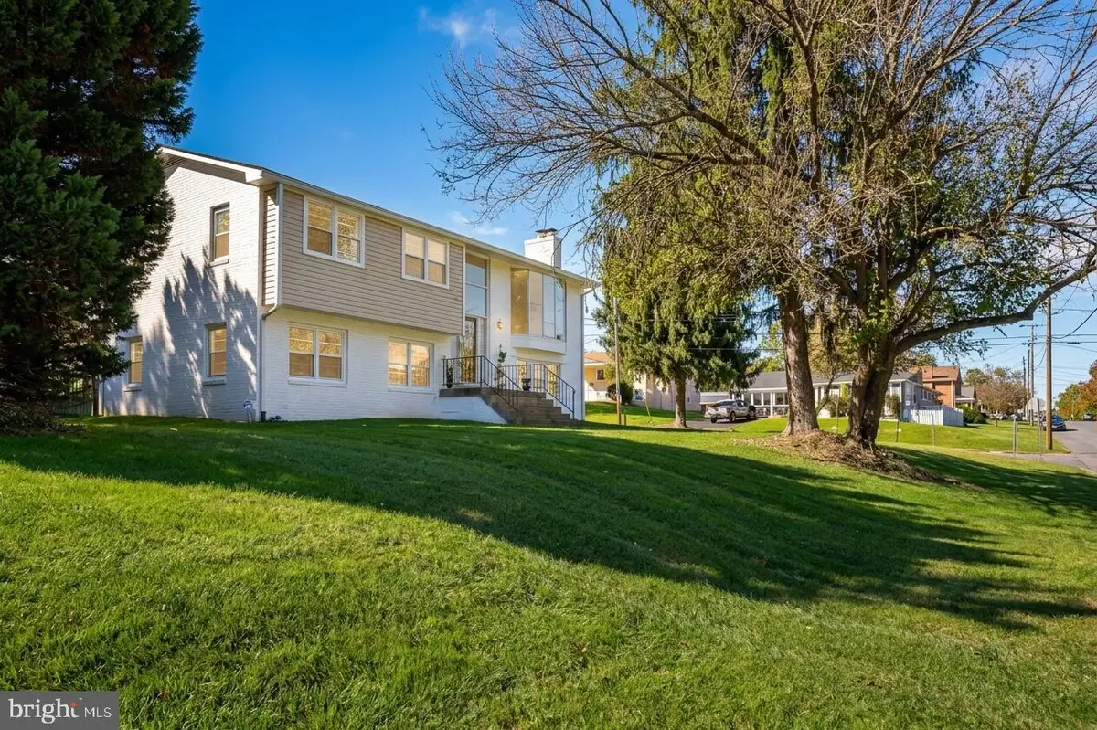 7207 Temple Hill Rd, Temple Hills, MD 20748 - #1