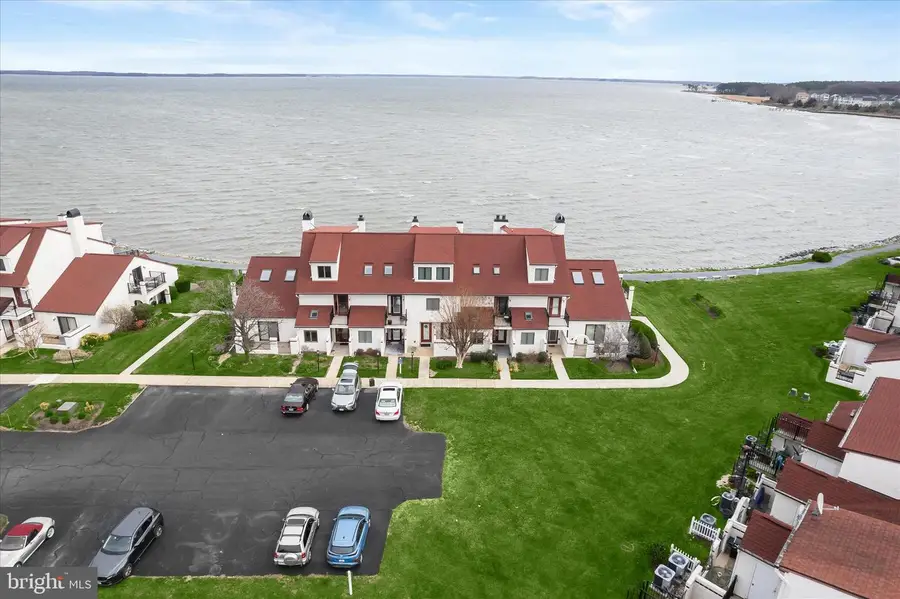 11-b Queen Elizabeth Ct, Chester, MD 21619 - Image #2