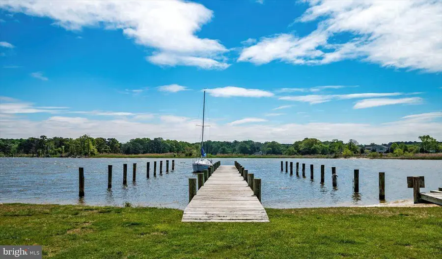 959 Chester River Dr, Grasonville, MD 21638 - #3