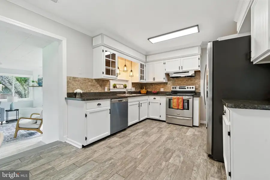 1872 Harbor Dr, Chester, MD 21619 - #2