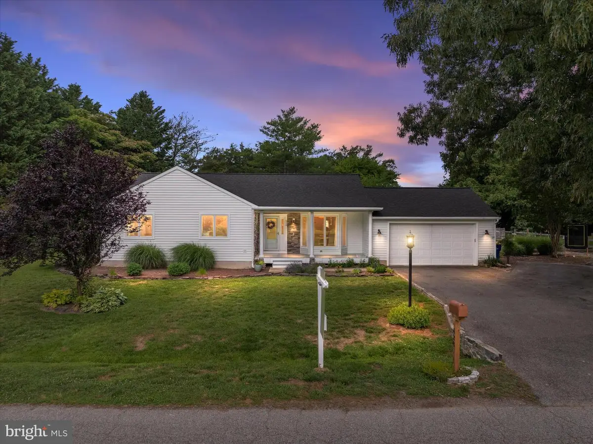 420 Five Farms Dr, Stevensville, MD 21666 - #1