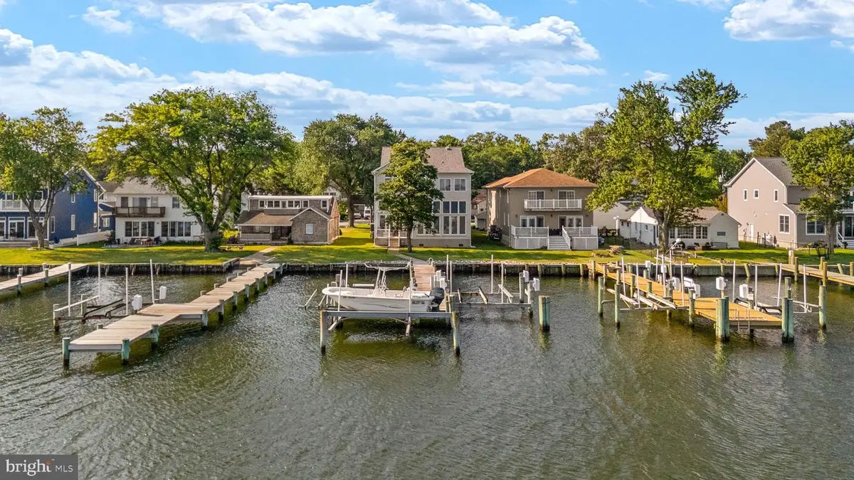 952 Chester River Dr, Grasonville, MD 21638 - #1