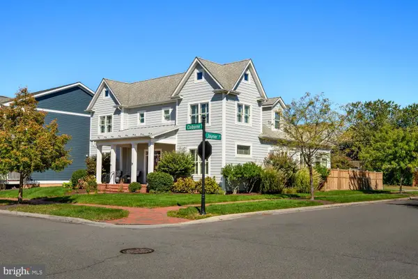202 Claiborne St, CHESTER, MD 21619