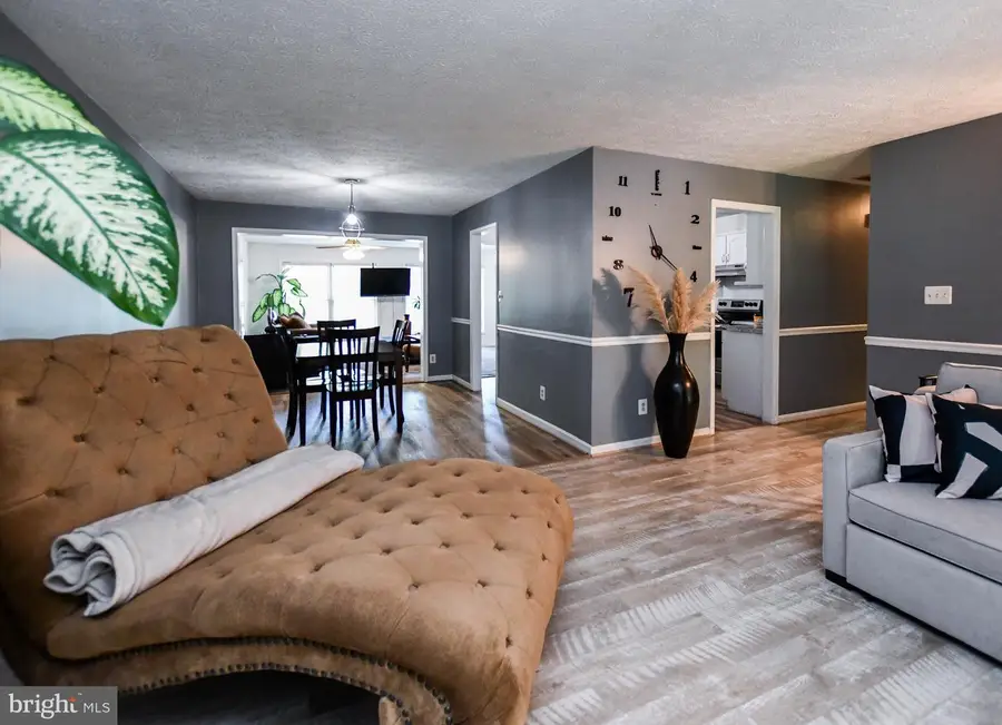 30130 Huntt Rd, Mechanicsville, MD 20659 - Image #3