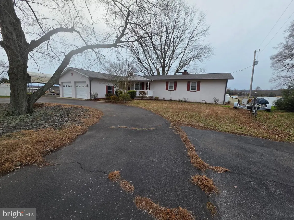 40265 Beach Dr, Mechanicsville, MD 20659 - Image #1